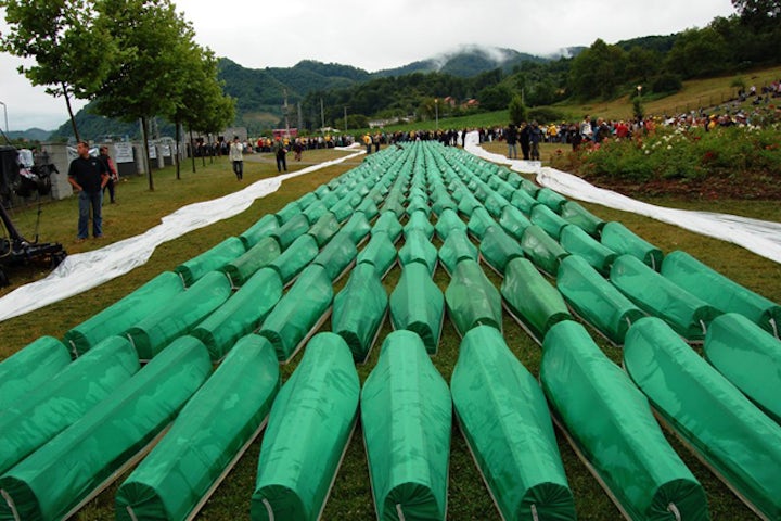 'The denial of the Srebrenica genocide should be punished'