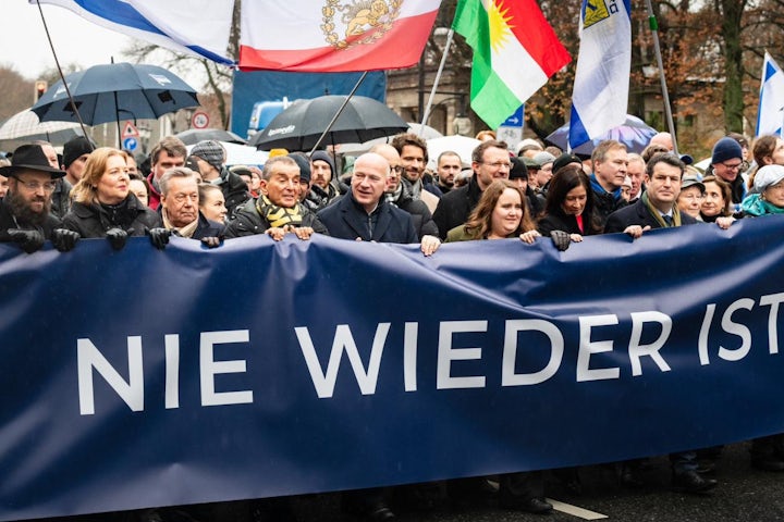 Thousands Rally in Berlin Against Antisemitism