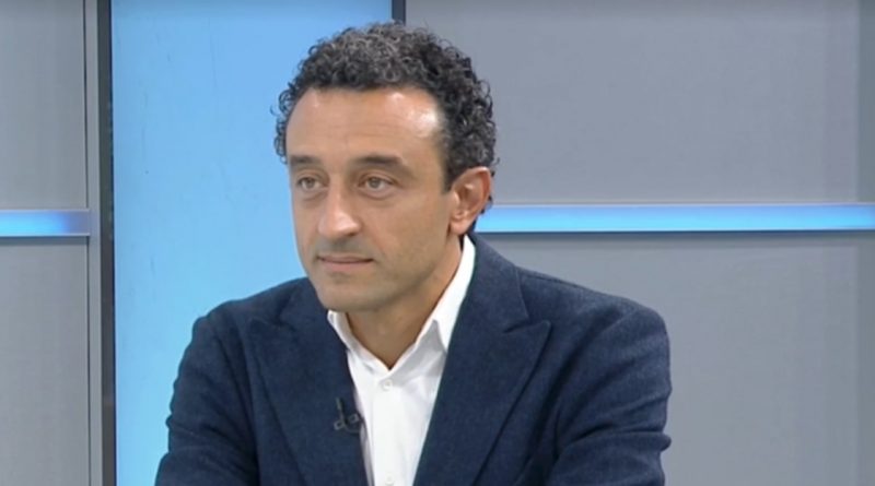 Far Right Mob Hurls Antisemitic Insults at Bulgarian-Jewish MP