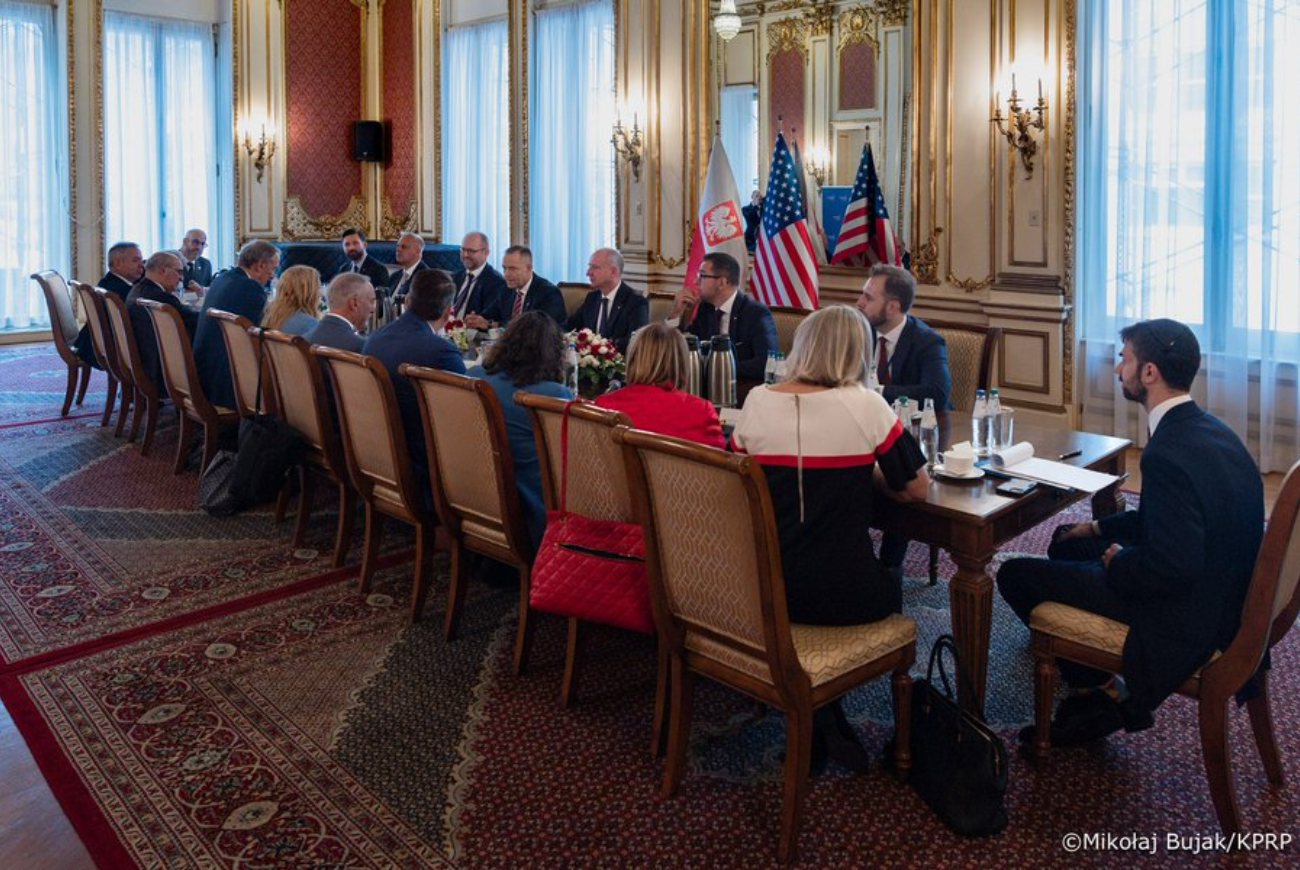 WJC, Jewish Leaders Raise Antisemitism Strategy and Restitution with Polish President  