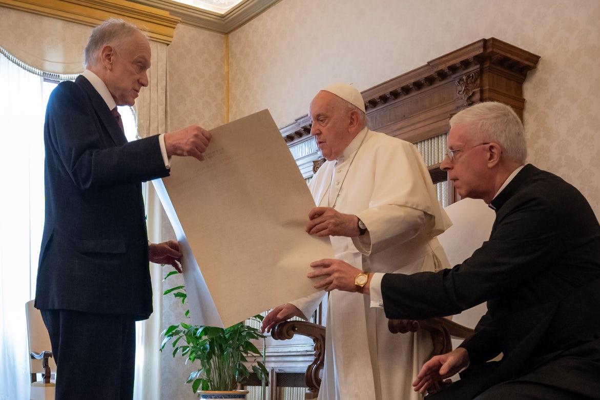 WJC President Ronald S. Lauder Engages With Pope Francis During Israel-Gaza Hostage Crisis