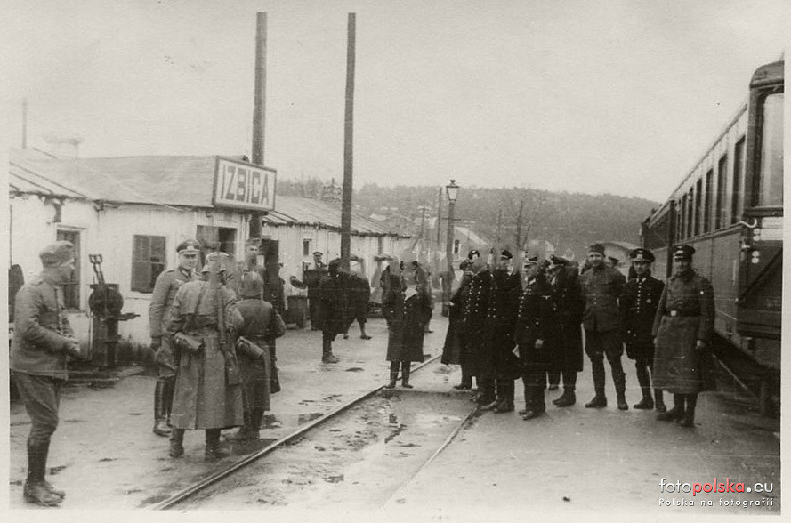 Przystanek kolejowy izbica stary 1258629 fotopolska eu