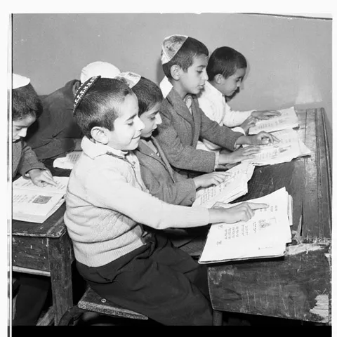 Students at one of the thirty Jewish schools in Tehran, 1960. (c) American Jewish Joint Distribution Committee