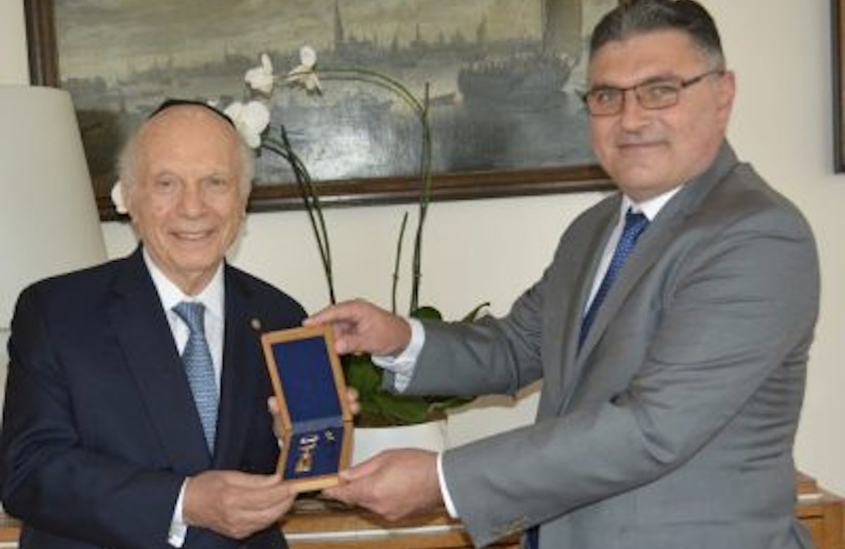 Rabbi Arthur Schneier Receives Golden Laurel Branch Award from the Foreign Ministry of Bulgaria 
