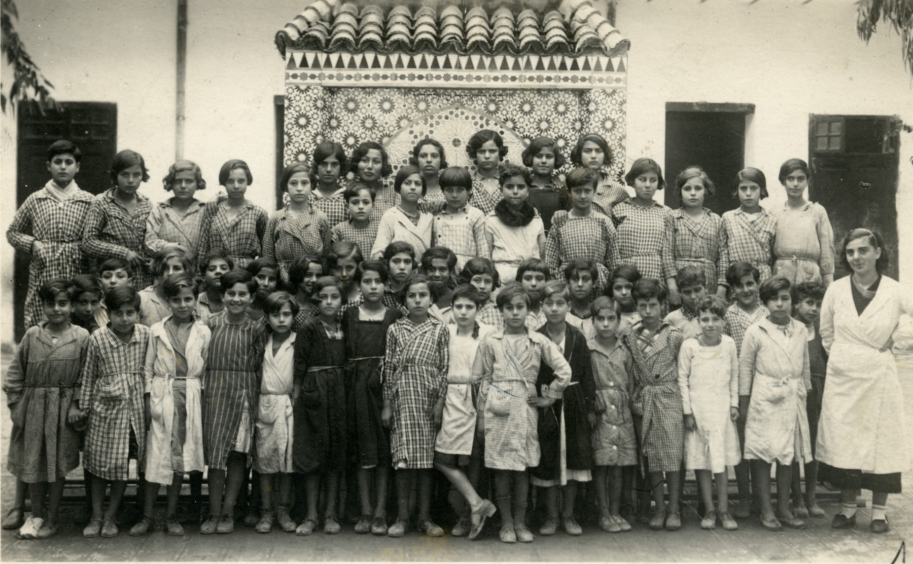 The Alliance Israélite Universelle (AIU), a French-Jewish organization, had begun opening schools in Morocco in 1862. (c) AIU