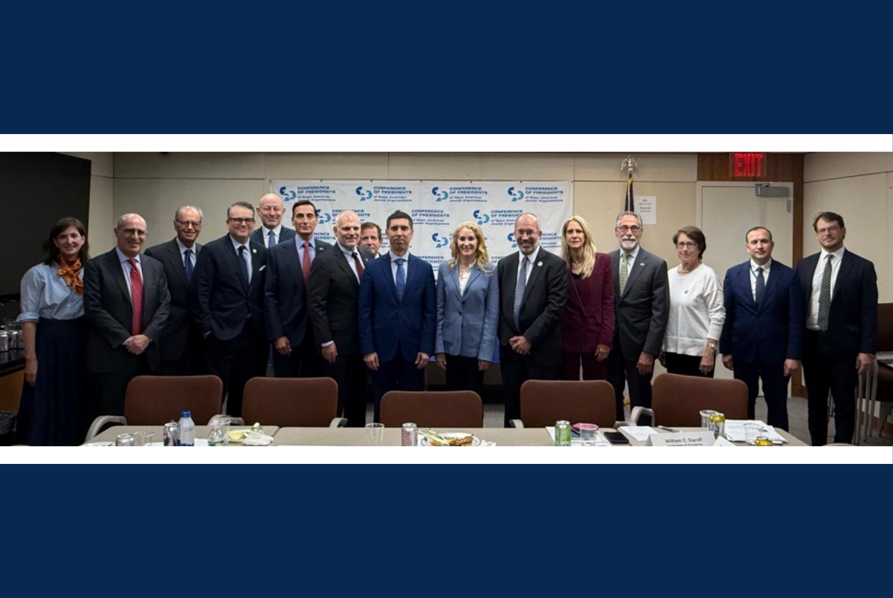 WJC, Jewish Leaders Discuss Strengthening Jewish Life with Moldova