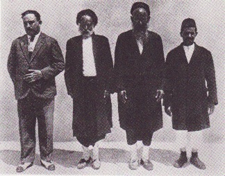 members of the community board of Benghazi and the rabbinic court (c) The "Or Shalom" Center for Libyan Jewish Heritage