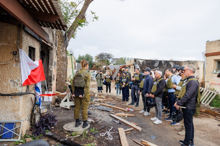 WJC-Israel Delegation Visits Destroyed Kibbutzim Amid Ongoing War 