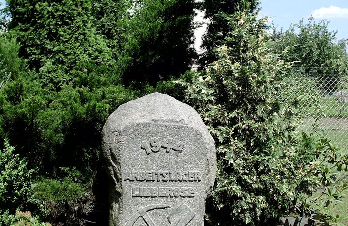 Germany commemorates Jamlitz victims, as Central Council of Jews stresses need to include site in memorial foundation