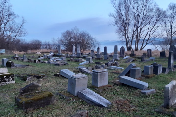 Jewish cemeteries are threatened. These people are guarding them.