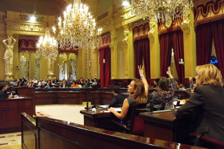 Spanish Balearic Islands Parliament adopts IHRA definition of antisemitism