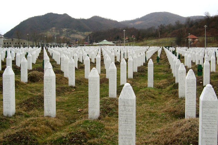 The world failed in Bosnia 25 years ago. We cannot turn a blind eye again