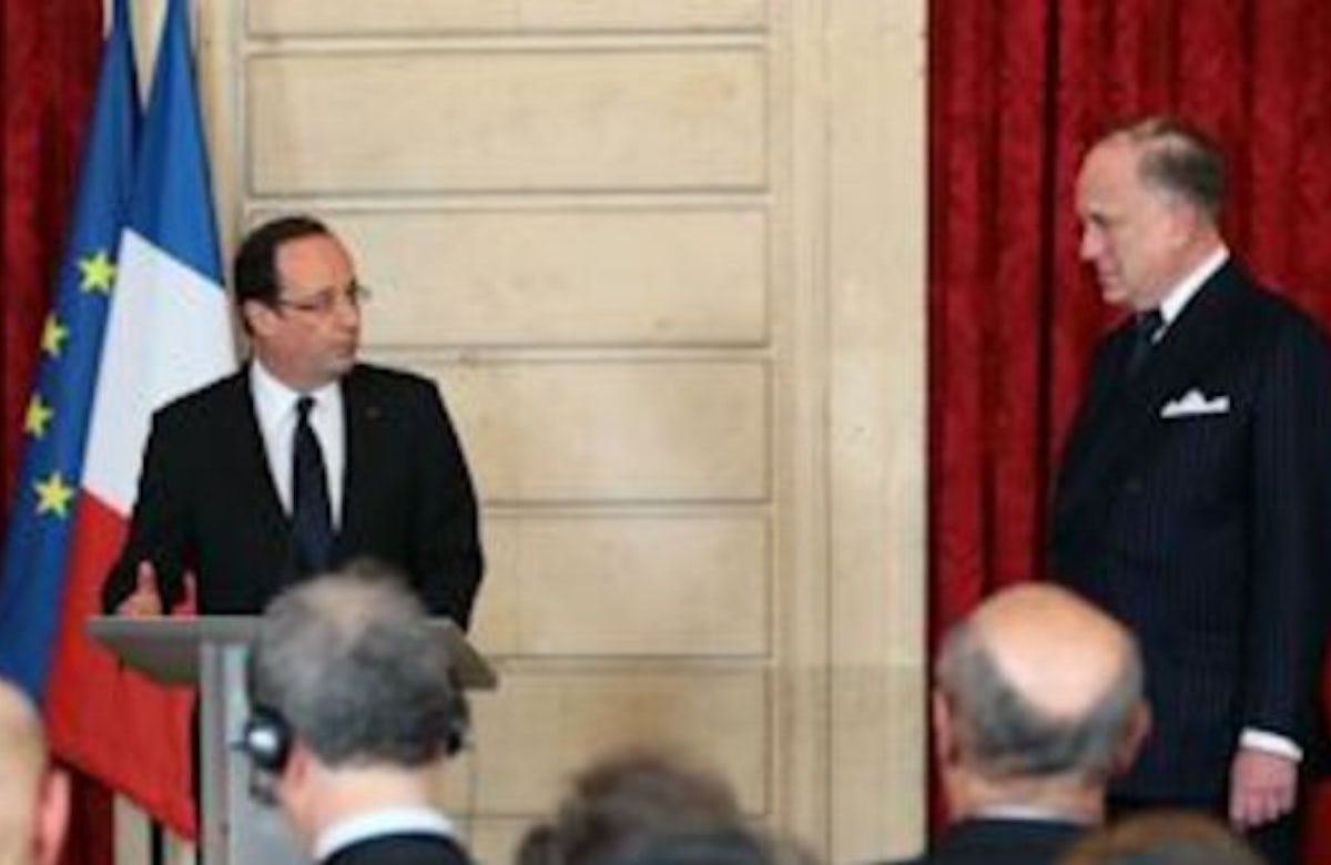 Paris: French president honors WJC leader in ceremony