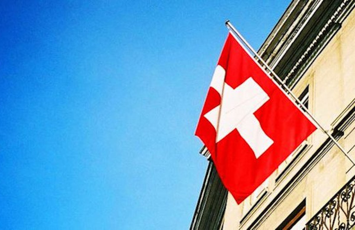 Report: Swiss banks' Holocaust fund paid out 1.24 billion dollars
