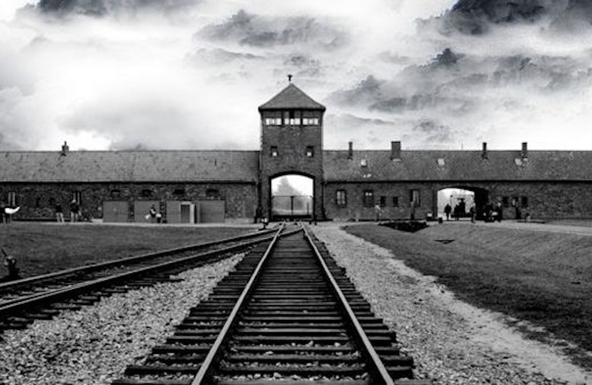 Former Auschwitz medic arrested in Germany