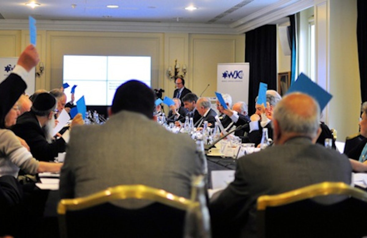 Paris: WJC Executive backs restrictions on anti-Semitic hate speech, discusses situation of Ukrainian Jews