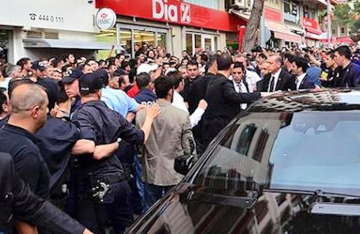 Angry Erdoğan calls protestor 'Israeli sperm'