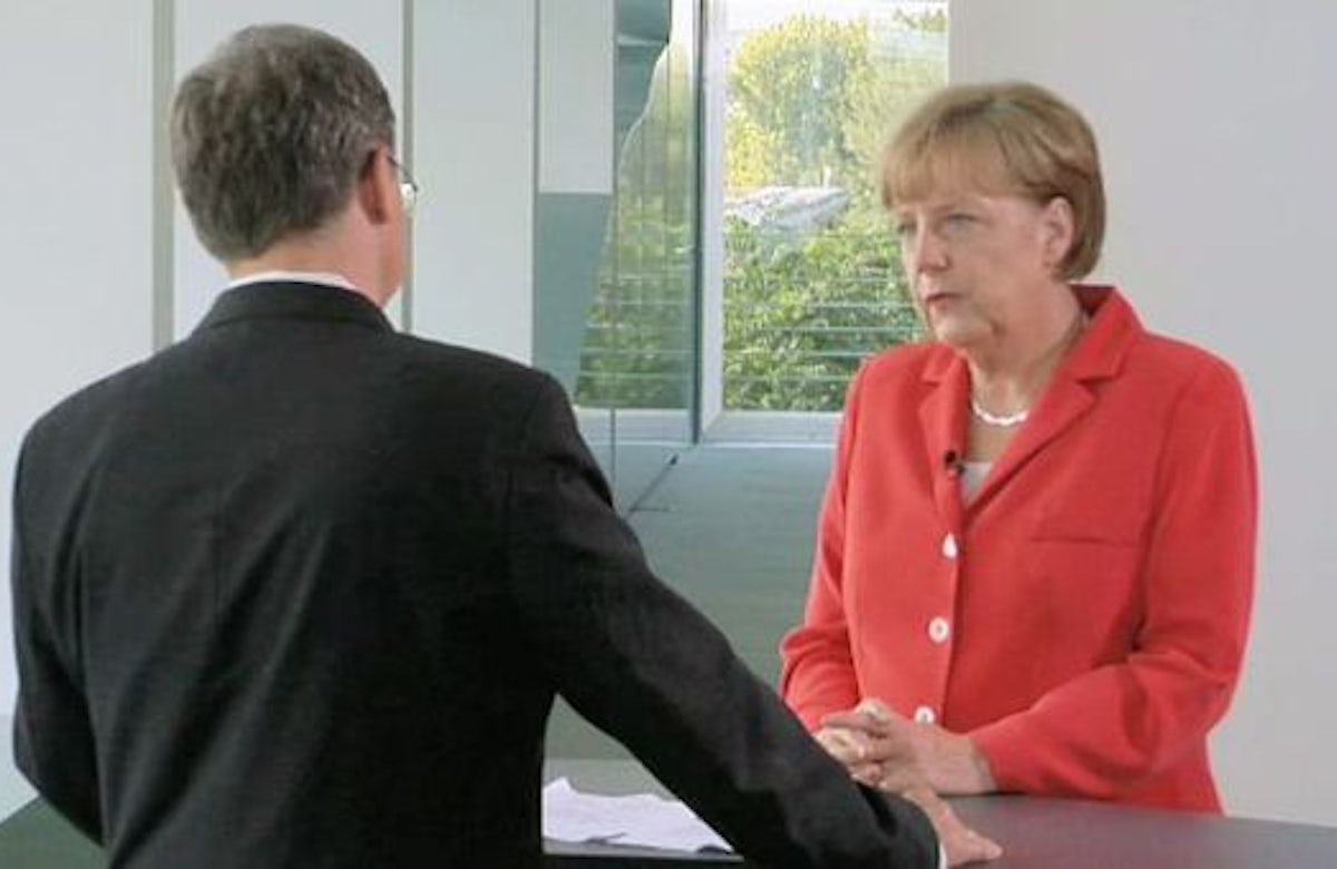 Merkel pledges to fight against anti-Semitism