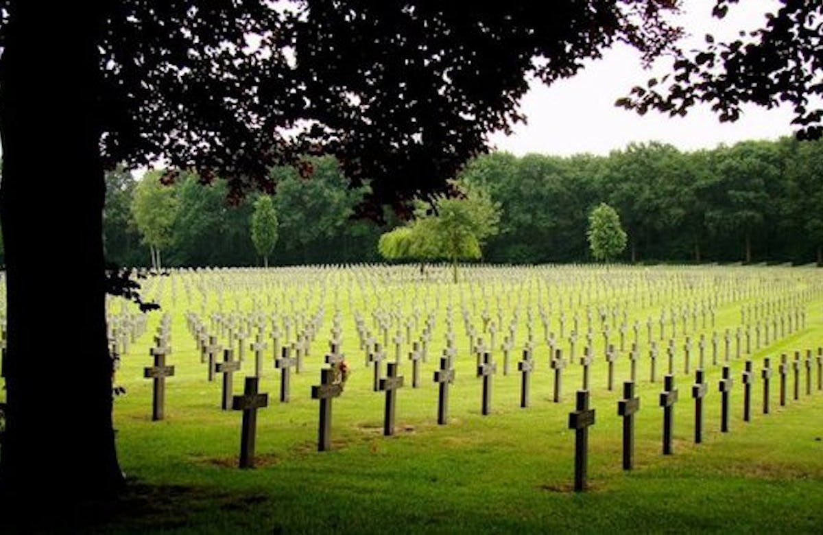 Planned commemoration at Dutch graveyard stirs controversy