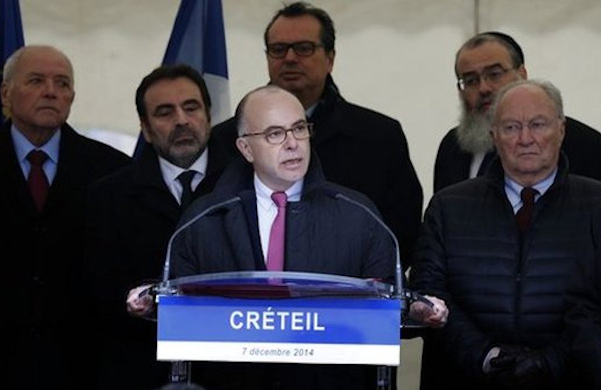 Rally in Créteil: French government to make fight against anti-Semitism 'national cause'