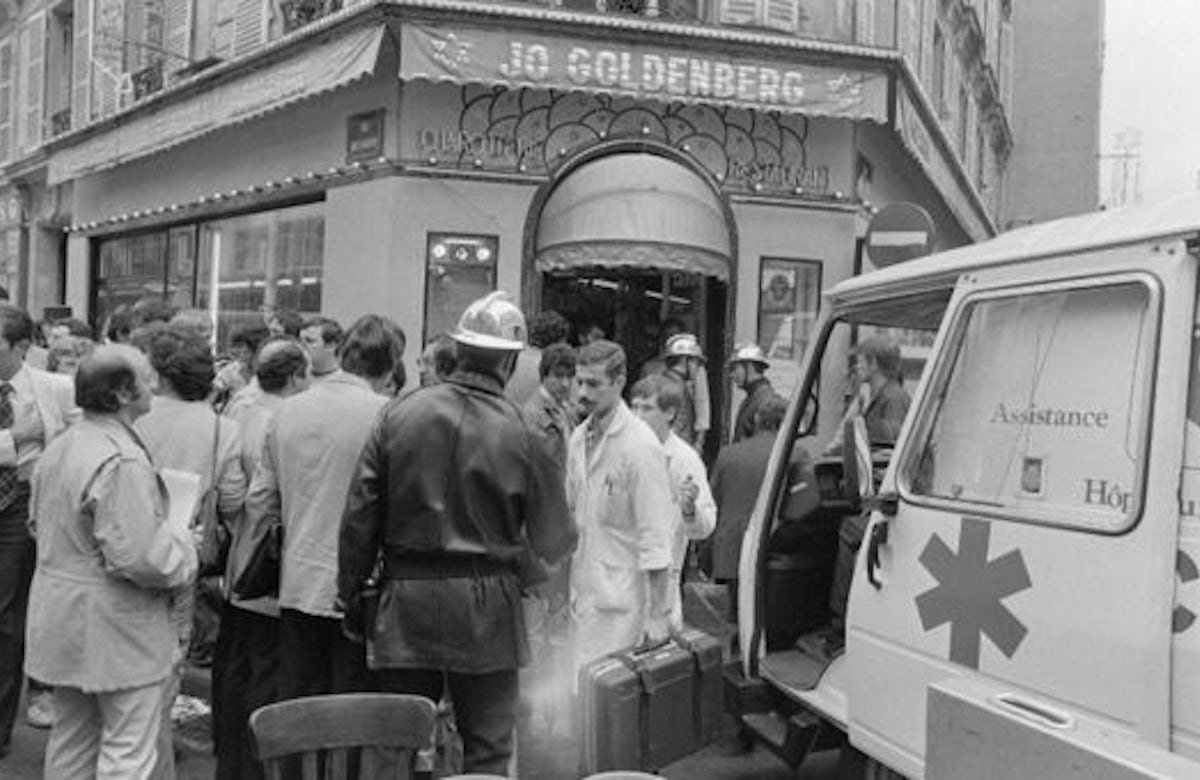 Arrest warrants issued over deadly 1982 attack in Paris' Jewish quarter