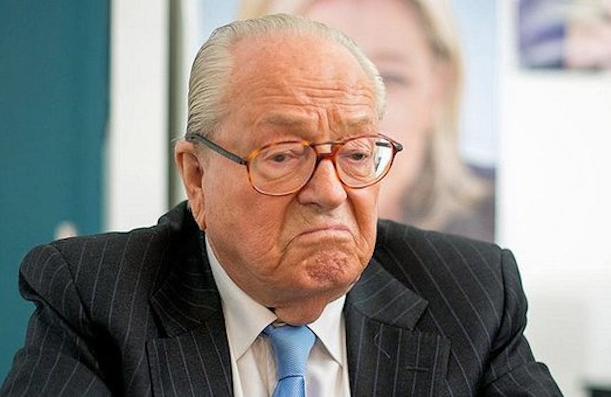France's National Front suspends its founder Jean-Marie Le Pen over Holocaust remarks