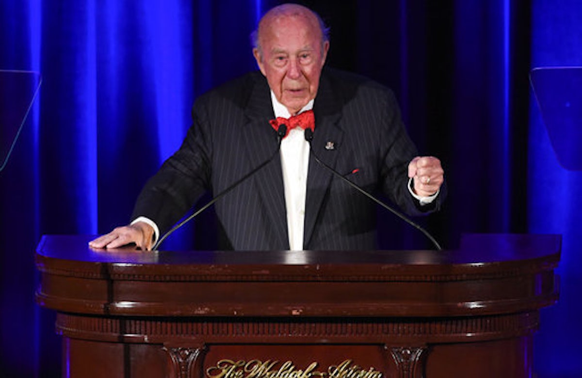 US should form coalition against Islamic State with Egypt, Israel, Saudi Arabia and Europe, George Shultz tells WJC dinner