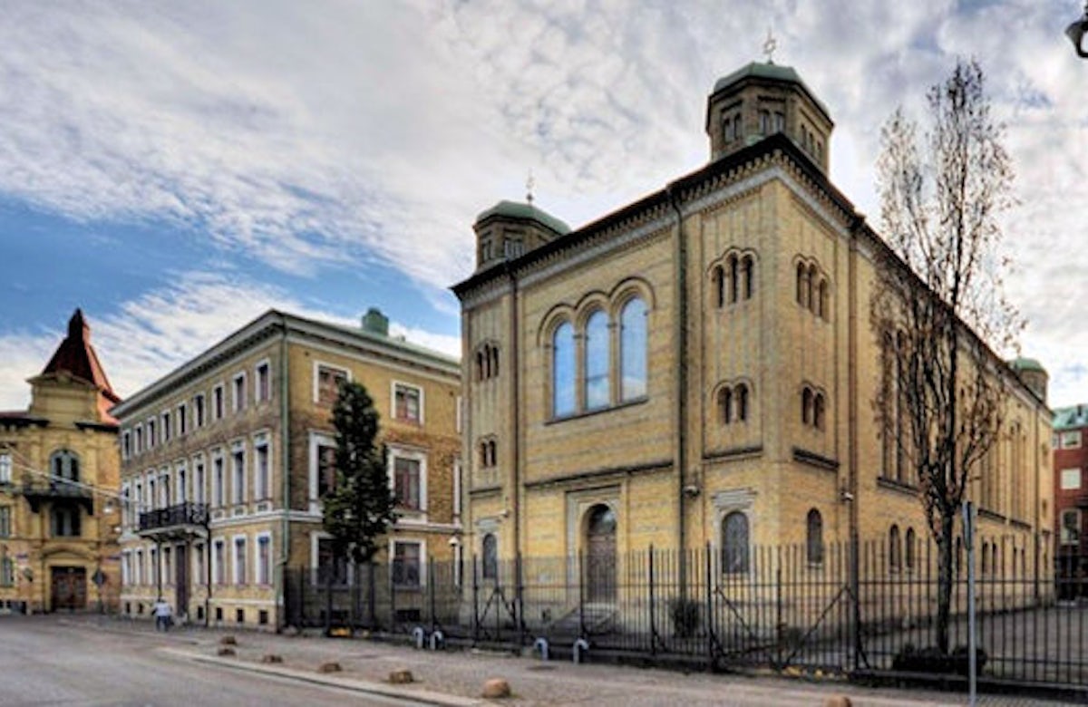 Swedish synagogues shut down as terror alert is raised