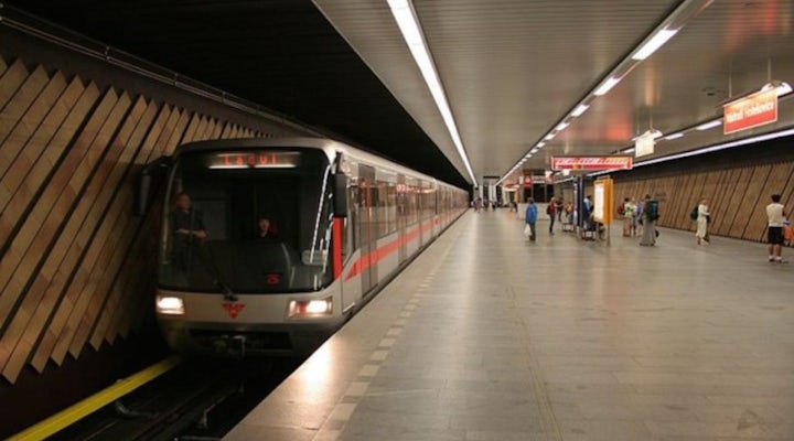 Prague subway worker allegedly threatened to behead Jewish passenger - JTA