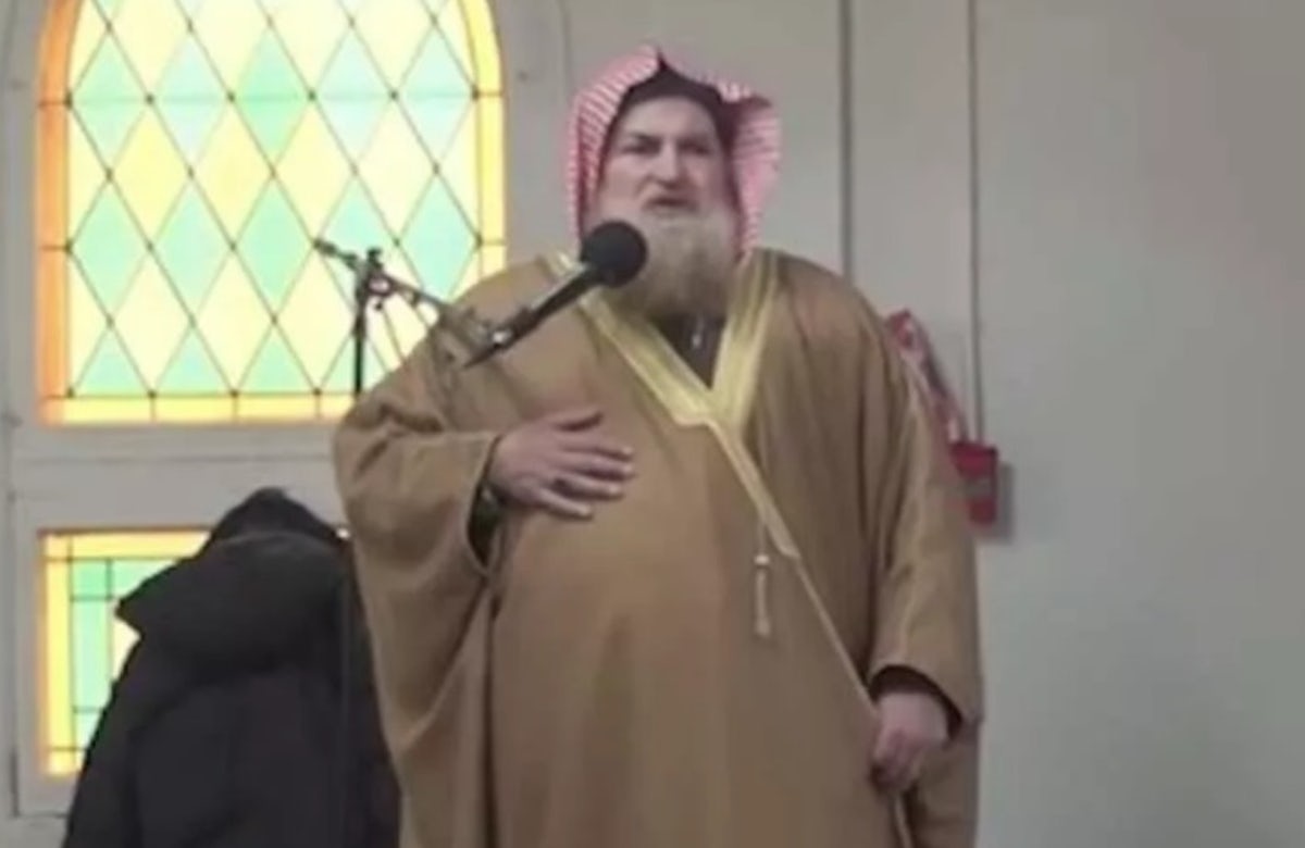 Montreal police issue arrest warrant for anti-Semitic imam who called to kill Jews