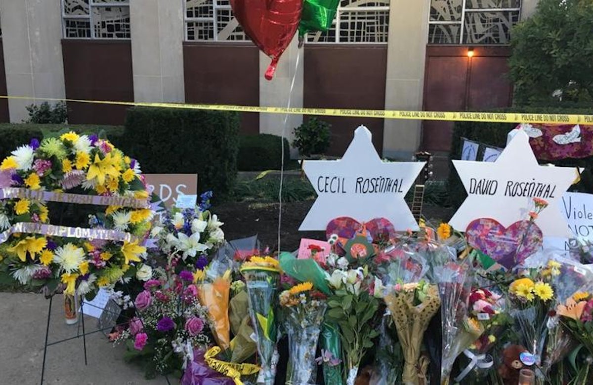 Thousands worldwide join WJC in paying respects to victims of Pittsburgh shooting