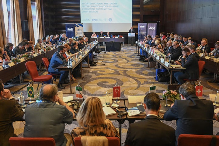 Special envoys combating antisemitism convene in Bucharest to deliberate best practices and future action